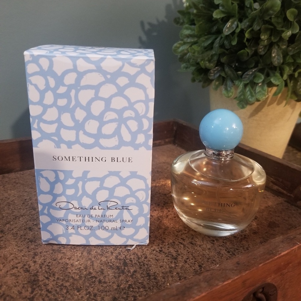 Oscar de la Renta Something Blue Fragrance